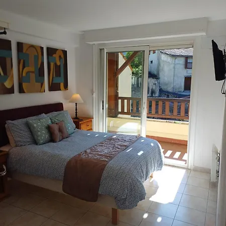 Century 21 Aparthotel