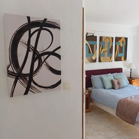 Century 21 Aparthotel